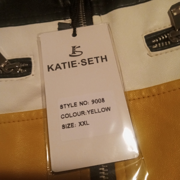 Leather jacket - Picture 2 of 4